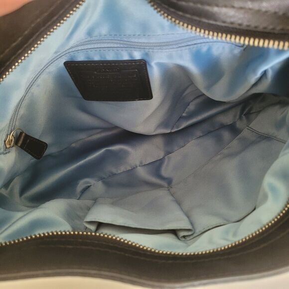 Coach Black and Gray Signature Shoulder Bag - Picture 3 of 10